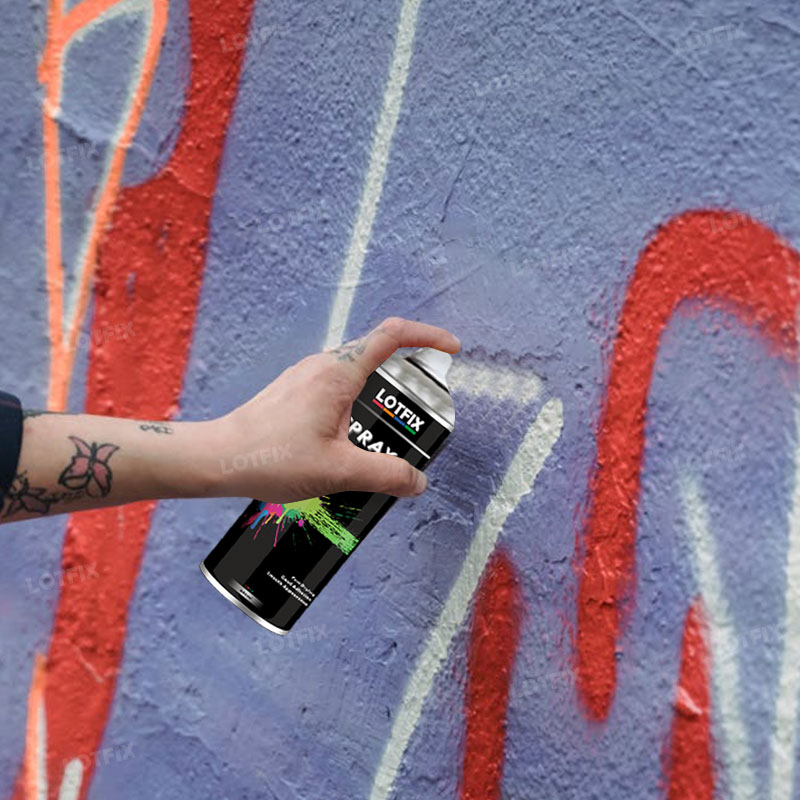 SPRAY PAINT